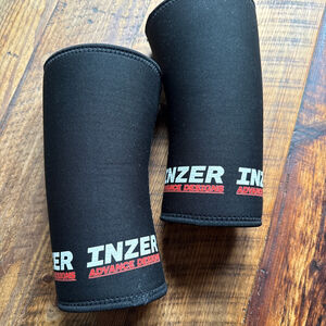 Inzer Advance Designs Size XS Black Red knee sleeve